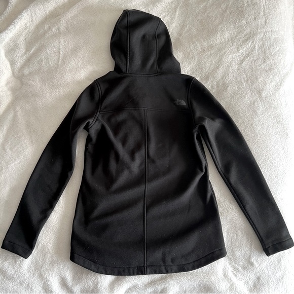 The North Face Pullover 🖤 - Picture 9 of 12